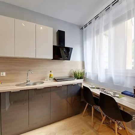 Aparthotel - Wandy *