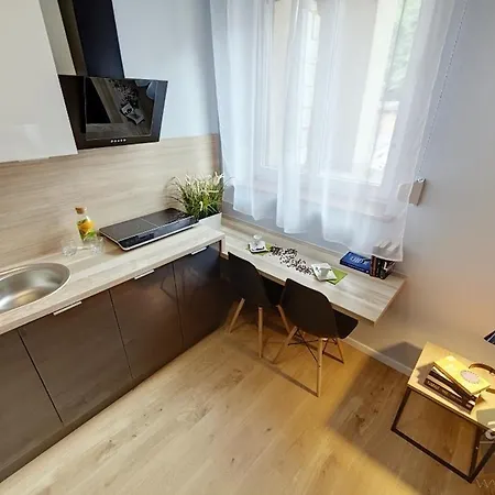 - Wandy * Ζάμπρτσε