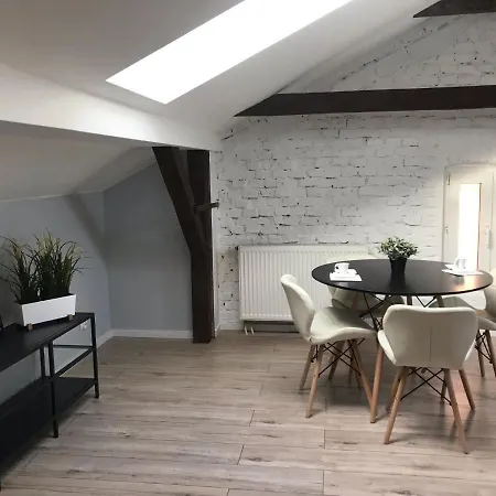 Ξενοδοχείο με διαμερίσματα - Wandy *